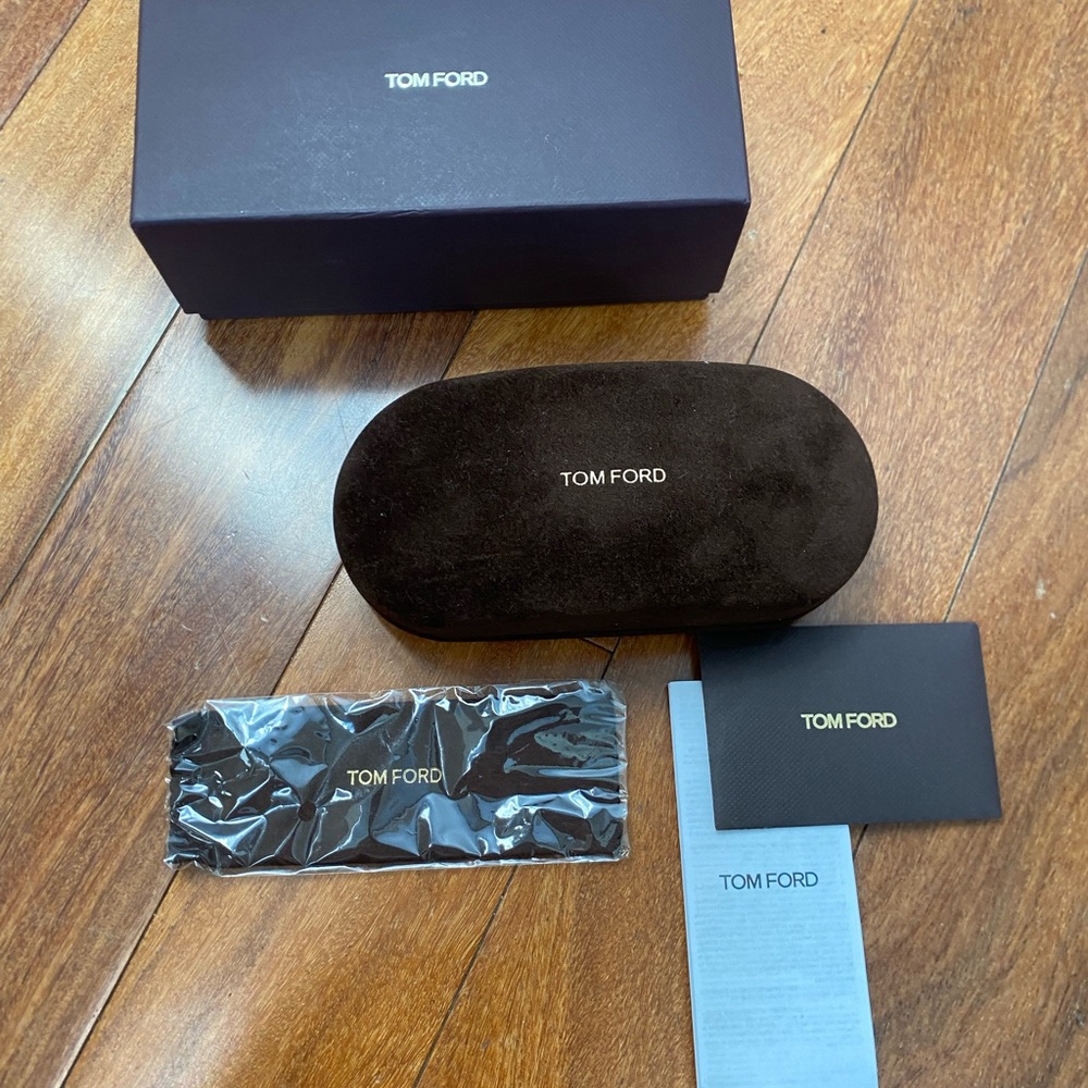 TOM FORD SUNGLASSES CASE ONLY